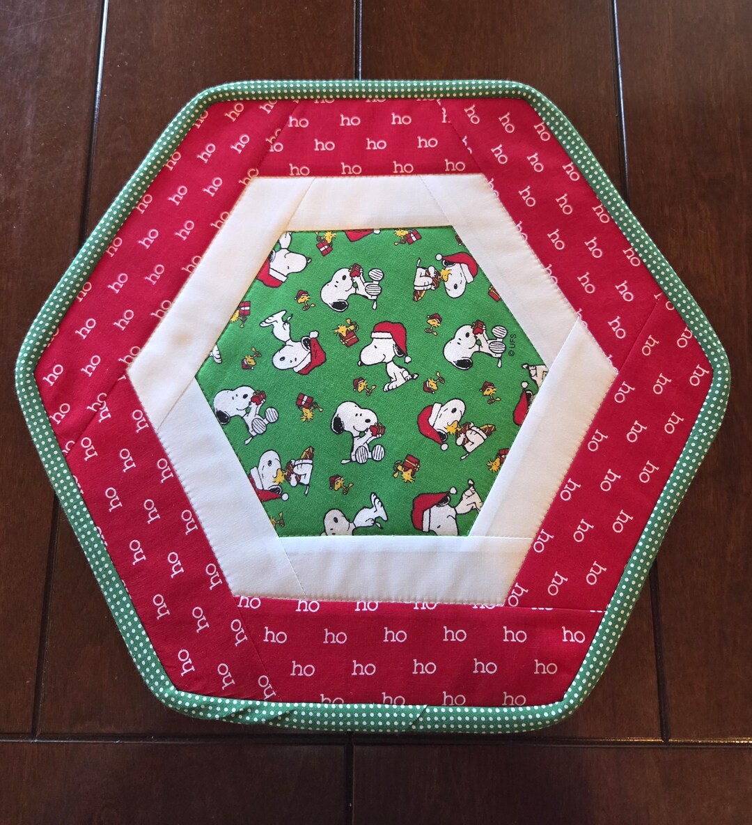 Table Setting Snoopy Snoopy & Woodstock Table Topper 2025-NEW! - Etsy