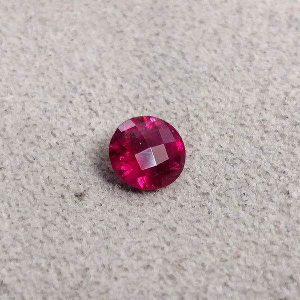 Tourmaline rouge non chauffée 7 x 5 mm damiers coupés Poire 5,50 mm damier rond Pierres précieuses en vrac Tourmaline naturelle rouge foncé