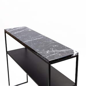 M-serie console met marmeren blad