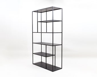 Maßgeschneidertes Bücherregal aus Eisen im minimalistischen Stil