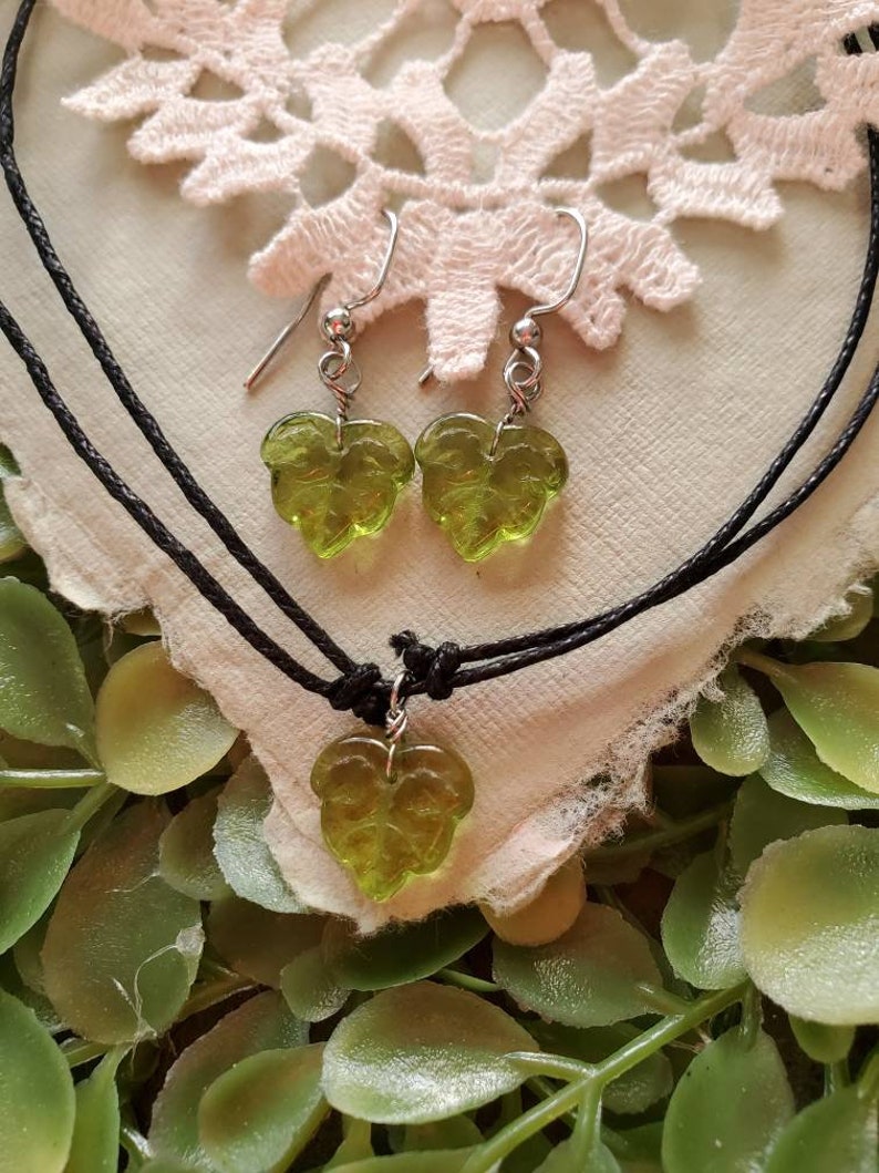 Spring Stout leaf necklacewoodland chokerfairy necklacecottage core jewelryhippie chokerwoodland witch