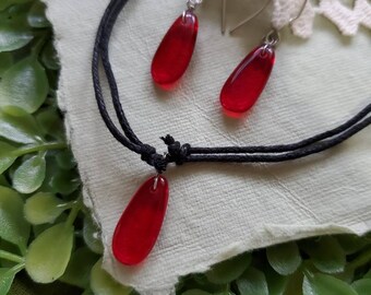 Red long drop necklace/woodland choker/fairy necklace/cottage core jewelry/bloody choker/horror jewelry/fire nation /celestial