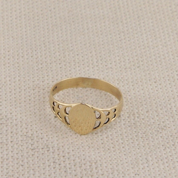Victorian Style Children's Ring - image 3