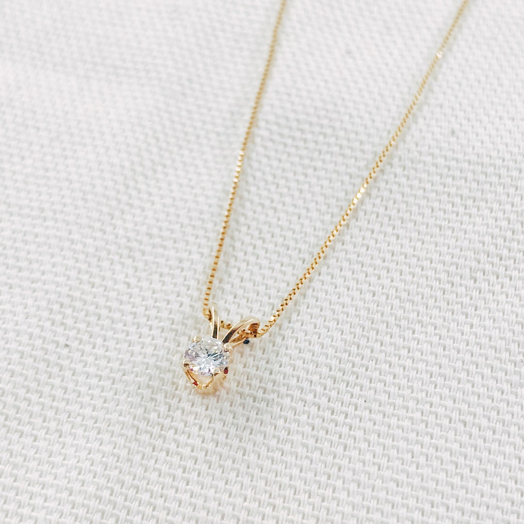 Solitare Diamond and Yellow Gold Pendant and Chain - Etsy