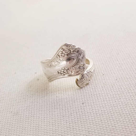 Antique Floral Ring,Spoon Ring,Ring,Spoon Jewelry,Silver Ring,Floral Ring,Rose Ring,Vintage Ring,Patina Ring,antiqued,valleygirldesigns.