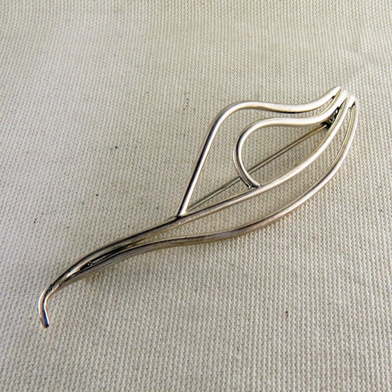 Large Vintage Sterling Silver Pin - image 1