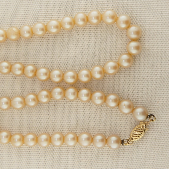 Simulated Pearl Necklace