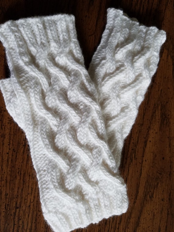 White Cable Knit Fingerless Gloves