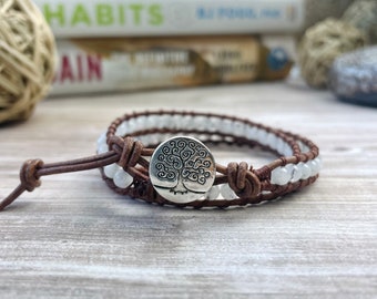 Pulsera de cuero con cuentas de piedra lunar: estilo bohemio de doble vuelta