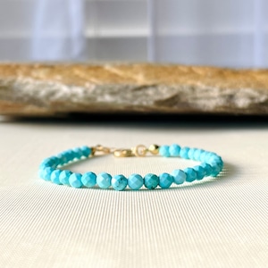 Beaded Turquoise bracelet, Blue Turquoise bracelet, Minimalist Jewelry, Gift for her, Gift for him, Dainty bracelet, Birthday gift.