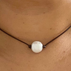 Coin Freshwater pearl and leather necklace, Pearl Necklace, Boho necklace, genuine freshwater pearl, Freshwater pearl pearl, white pearl