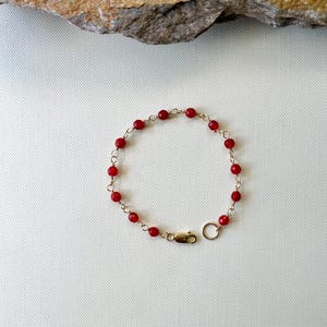 Carnelian bracelet, Carnelian and 14k Gold filled bracelet, Beaded bracelet, Red bracelet, Minimalist bracelet, Carnelian jewelry.