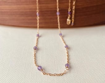 Collar minimalista de amatista: cadena de cuentas rellena de oro de 14 k