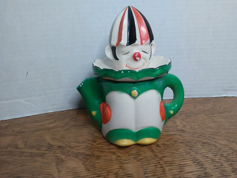 Clown Shaped Citrus Juice Reamer with Handle and Pour Spout, Made in Japan image 1