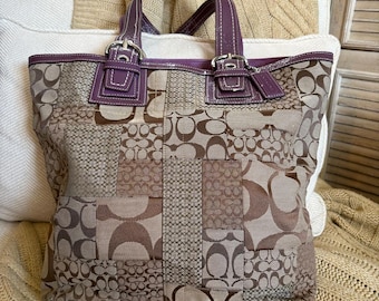 Coach 2004 Soho Y2K Lime Green Signature Sufflette Leather Buckle