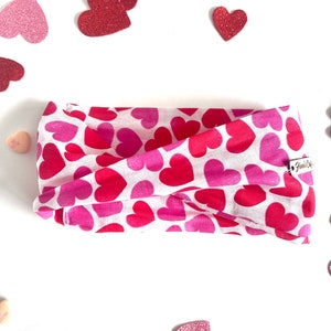 Valentines Day Dog Snood / Scarf for Puppy Girl / Infinity Scarf for Dogs or Cats / Love Dog Bandanna / Snood for Dogs / Heart Dog Scarf