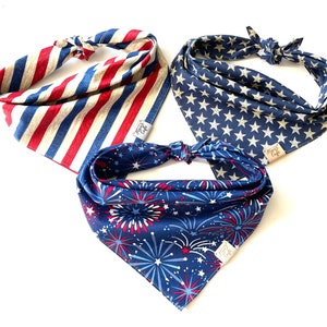 Personalized Patriotic American Flag Stars Dog Bandana / Red White And Blue / Memorial Day, 4th of July / Red White Blue Stars Scarf