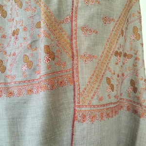 Handmade Jamawar Pashmina Shawl: Sozni Embroidered Cashmere Wedding Wrap