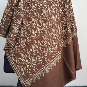 Handcrafted Pashmina Shawl: Sozni Embroidered Gi Cashmere Wedding Wrap