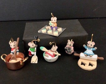 6 Vintage Christmas miniature mice Baking Tiny Treats Hallmark 1994 Tiny Treasures Keepsake Ornaments baking cooking