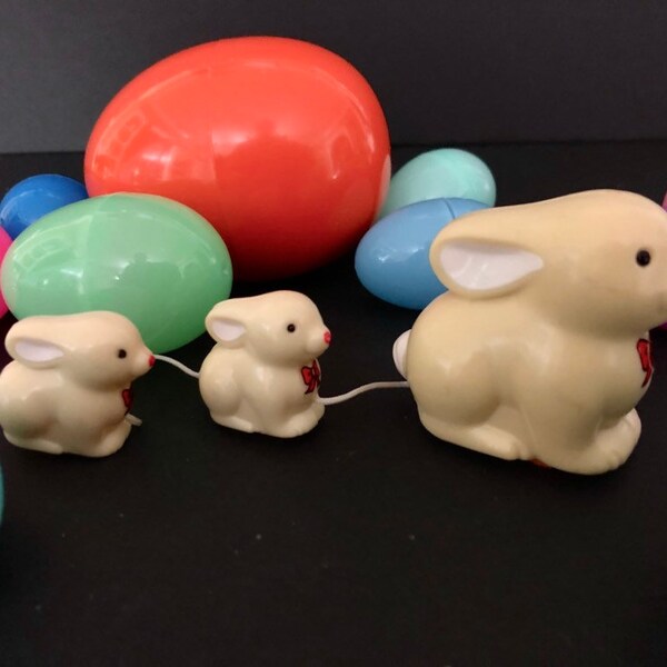 Vintage Wind Up Easter Bunny Plastic Pull Toy retro midcentury