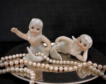 Vintage Mermaid Candlehuggers Candleclimbers Pair Ecru and Iridescent White Shapely MCM midcentury retro Candleclimber