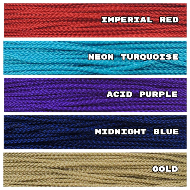 Puede incluir: Cinco colores diferentes de cord&oacute;n, de arriba a abajo: rojo imperial, turquesa ne&oacute;n, morado &aacute;cido, azul medianoche y dorado.