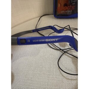 VTG Sony Sports Walkman Mod WM-FS399 Radio Cassette Player BLUE W/ Headphones image 4