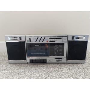 Vintage Sony Transound FM/AM Stereo Cassette Recorder Boombox CFS-3000-Tested