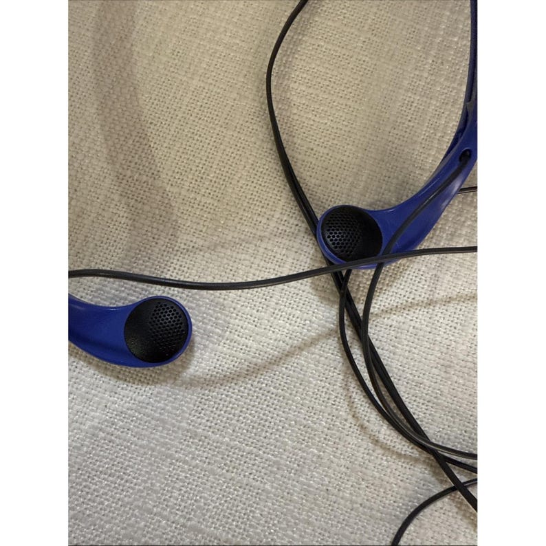VTG Sony Sports Walkman Mod WM-FS399 Radio Cassette Player BLUE W/ Headphones image 5