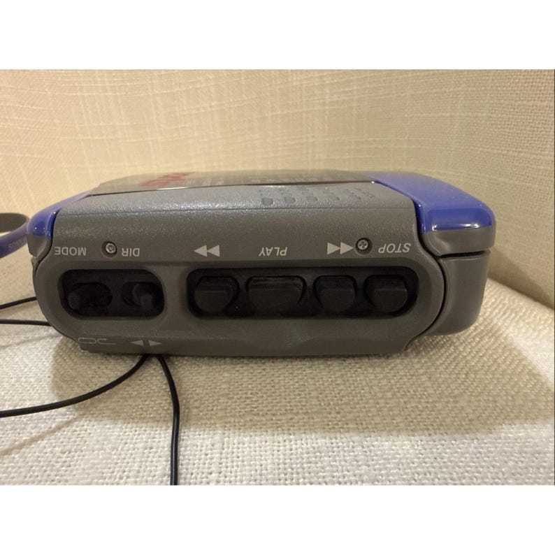 VTG Sony Sports Walkman Mod WM-FS399 Radio Cassette Player BLUE W/ Headphones image 9