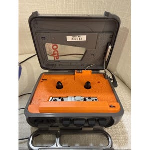 VTG Sony Sports Walkman Mod WM-FS399 Radio Cassette Player BLUE W/ Headphones image 7