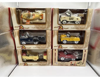 NUOVO Lotto di 6 macchinine a pedali vintage da collezione Pedal Champs in scala 1:10