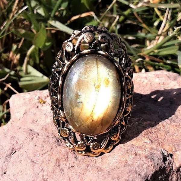 Golden ring vintage style in natural stone oval Labradorite