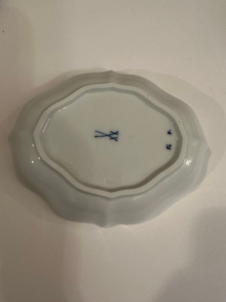 Meissen (crossed Swords Back Stamp) Blue Onion Pattern Oval Dishes