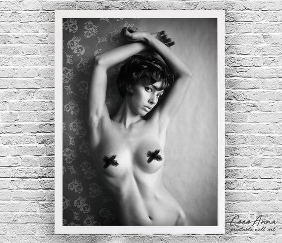 Erotic Photography Beautiful Naked Woman Erotic Poster Black & White Photo  Sexy Pin Up Vintage Photo Mature Art Fetish Photo Erotic Wall Art