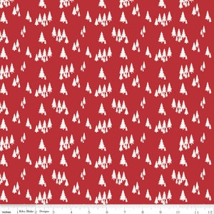 Woodsman Yardage Trees Red di Lori Whitlock, Venduto in incrementi di 1/2 iarda, Riley Blake Designs, C13763