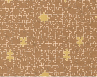 ABC XYZ Yardage Puzzled Gold door Stacy Iest Hsu, verkocht in stappen van 1/2 yard, Moda Fabrics, 20817 15