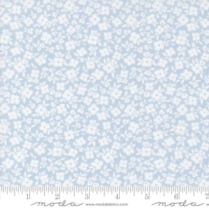 Cottage Charm Yardage Flower Basket Floral Powder Blue, Heather Briggs My Sew Quilty Life, Sold in 1/2 yard increment, Moda Fabrics 31753 21