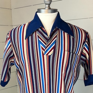 Mens Vintage 70s Don Loper Knit Shirt, Striped Short Sleeve (Size 44)