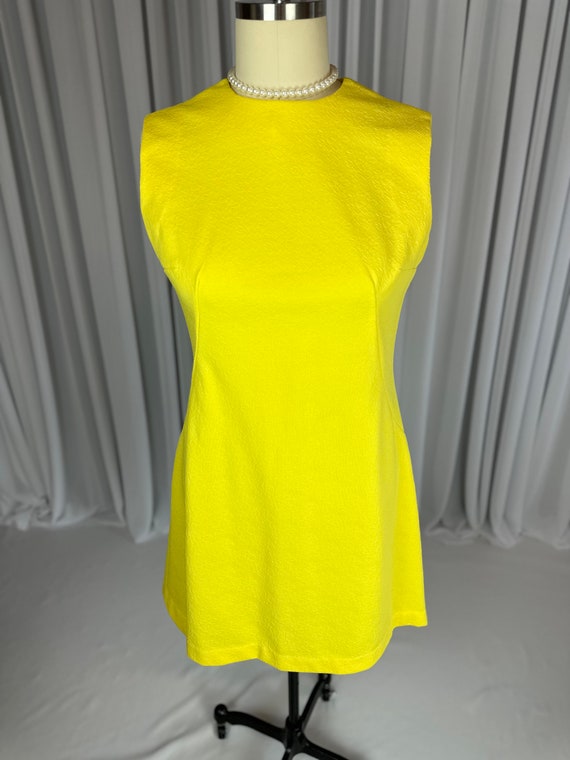 Vintage 1960s Handmade Bright Yellow Shift Dress … - image 2