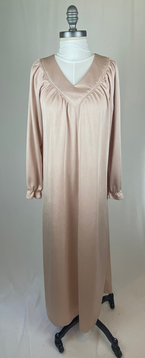 Vintage 1990s Ladies Blush Night Gown