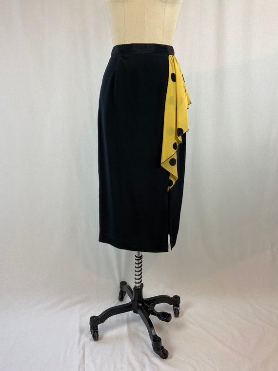 1990s Black Pencil Skirt With Yellow Flounce - Ori