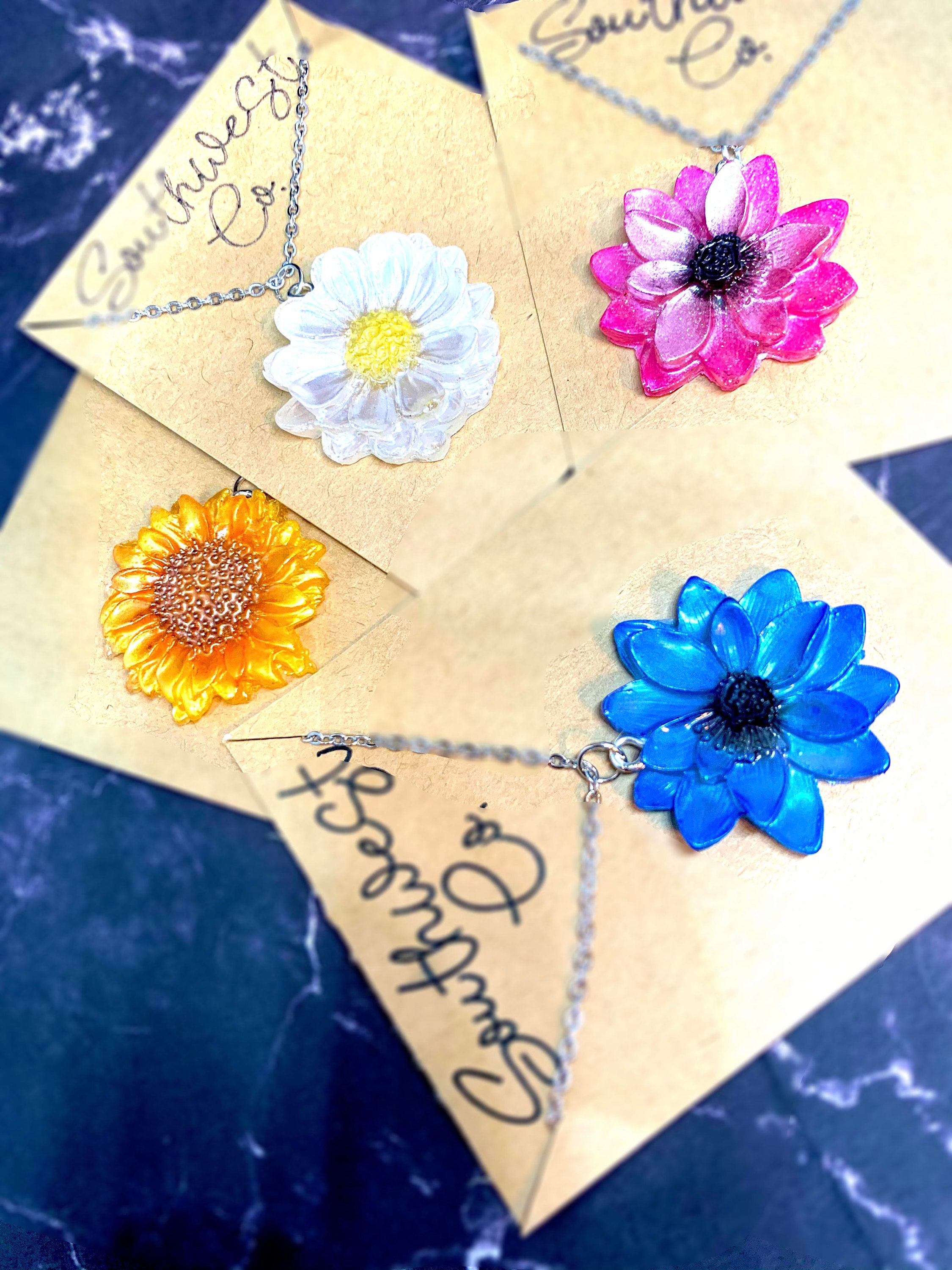 Daisy Flower Epoxy Resin Necklace assorted Varieties Gift Etsy