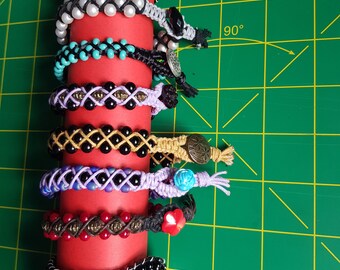 Armband Makramee Bohostyle - Frau und Madchen