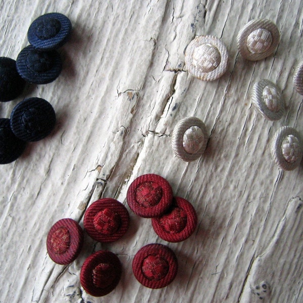 6 Victorian Edwardian 3/8th+ Silk Cloth Fabric Covered Buttons with Pad Back (Ref:  M-212/A)