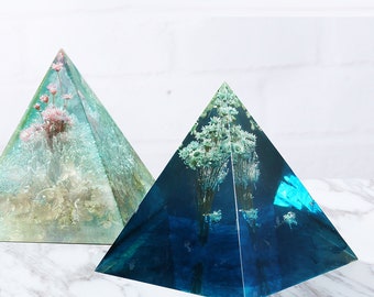 Large Pyramid Silicone Pendant  Mold/Pendant resin silicon mold /for Jewelry Make/  Resin Mold