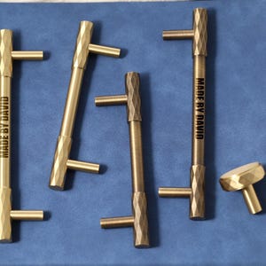 Custom Engraved Antique brass cabinet pulls,furniture knobs,kitchen brass handles,T bar pulls,Round one hole door knobs,wardrobe pulls