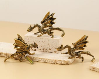 Feuerdrache Messing Schubladenknauf, Schrankknopf, Möbeldekoration Knauf, Jungenzimmer Dekor Knauf, Knauf, Custom Engraved Nursery Türgriff