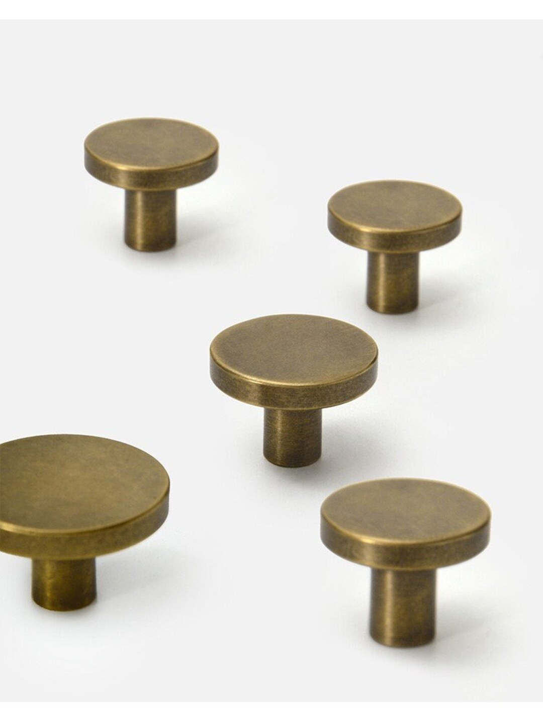 Flat Solid Bronze Knob, Minimalist Anqitue Knobs, Furniture Improvement Knobs, Furniture